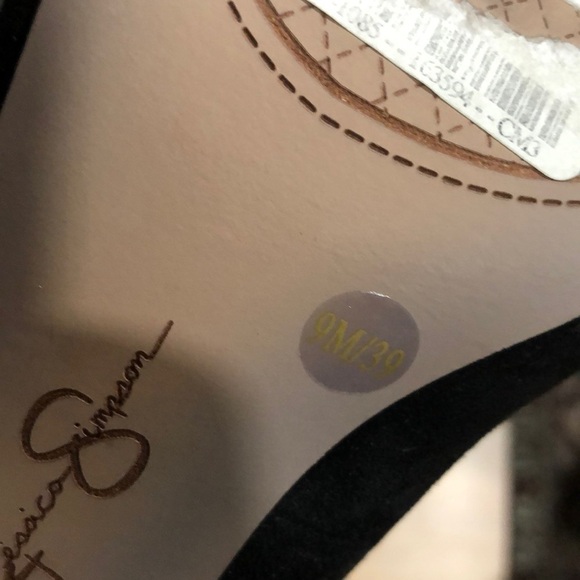 Jessica‎ Simpson Women’s Studded Laydee Pumps - Picture 10 of 10